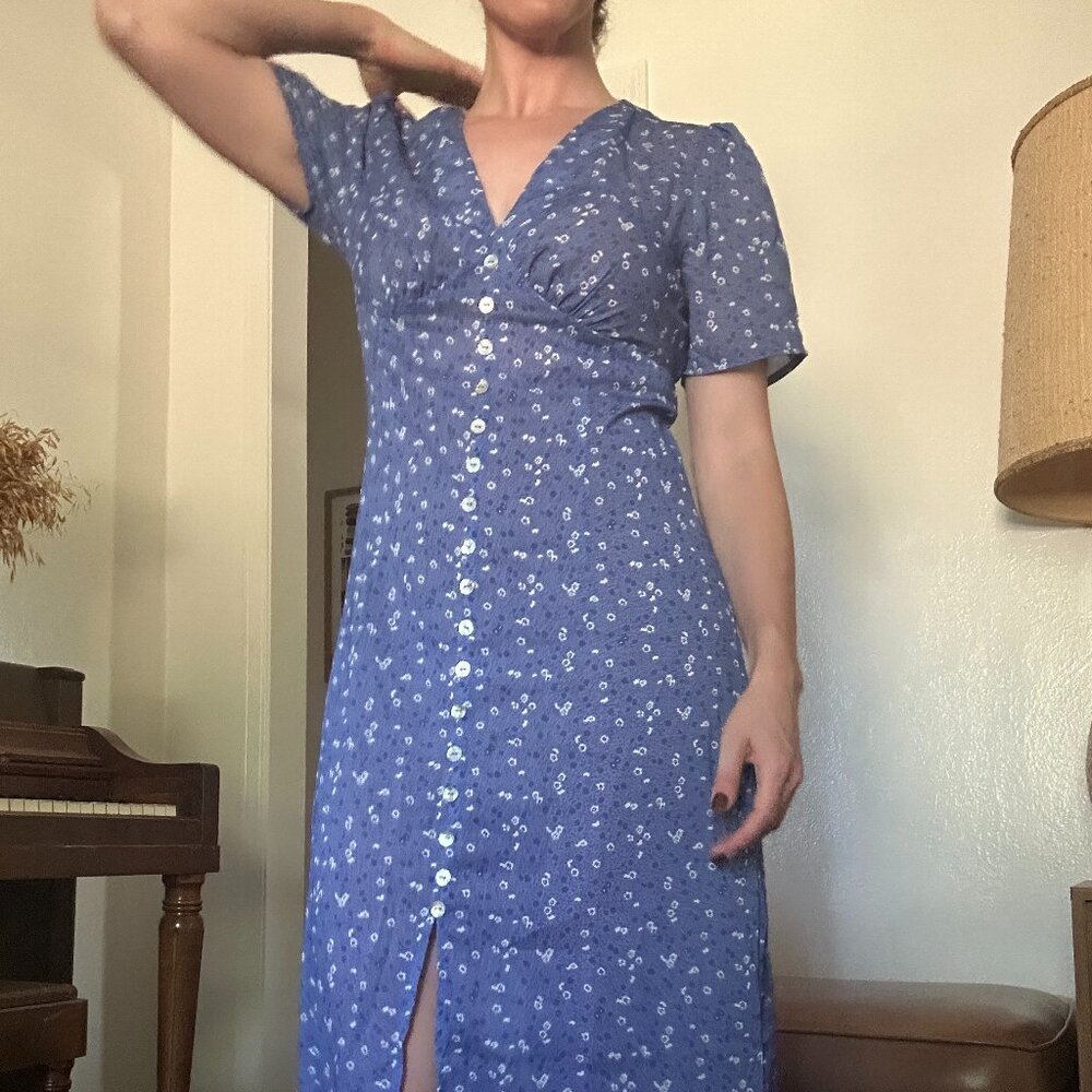 The V Neck Split Floral Dress | M | RIHOAS